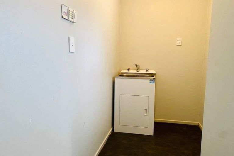 Photo of property in 12 John Street, Mangere East, Auckland, 2024