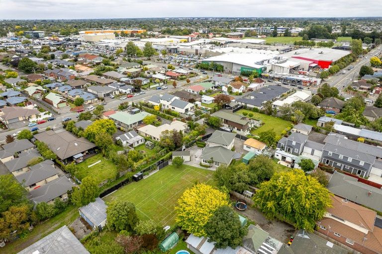 Photo of property in 9 Grassmere Street, Papanui, Christchurch, 8052