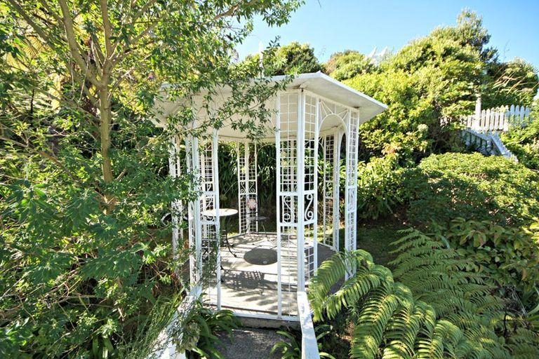 Photo of property in 129 Barnard Street, Wadestown, Wellington, 6012