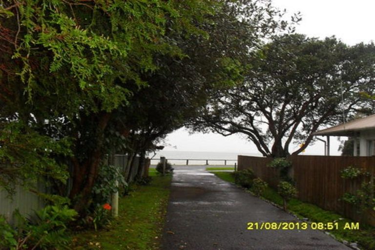 Photo of property in 11 Sandys Parade, Laingholm, Auckland, 0604