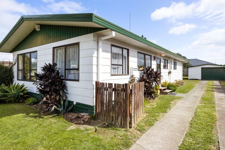 Photo of property in 19 Elmwood Crescent, Pukete, Hamilton, 3200