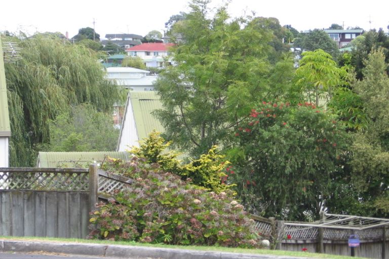 Photo of property in 1/11 Brian Avenue, Forrest Hill, Auckland, 0620