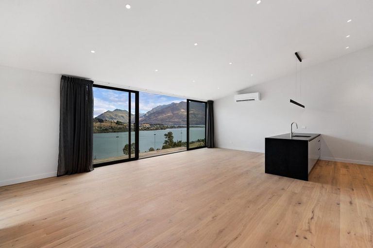 Photo of property in 15a Potters Hill Drive, Queenstown, 9300