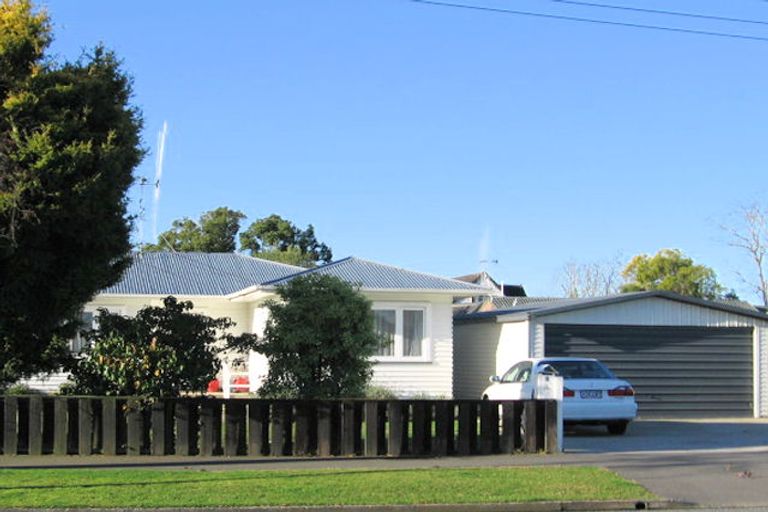 Photo of property in 6 Sandwich Road, St Andrews, Hamilton, 3200