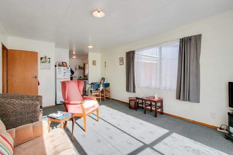 Photo of property in 82 Wynyard Crescent, Tamatea, Napier, 4112
