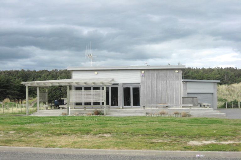 Photo of property in 40 Kent Avenue, Waitarere Beach, Levin, 5510