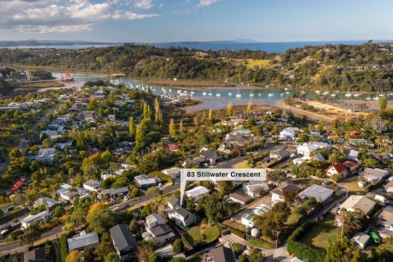 Photo of property in 83 Stillwater Crescent, Stillwater, Silverdale, 0993