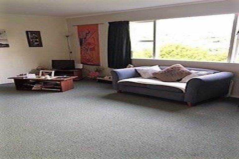 Photo of property in 49 Chartwell Drive, Crofton Downs, Wellington, 6035