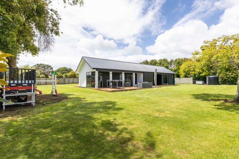 Photo of property in 244 Corbett Road, Paraite, New Plymouth, 4373
