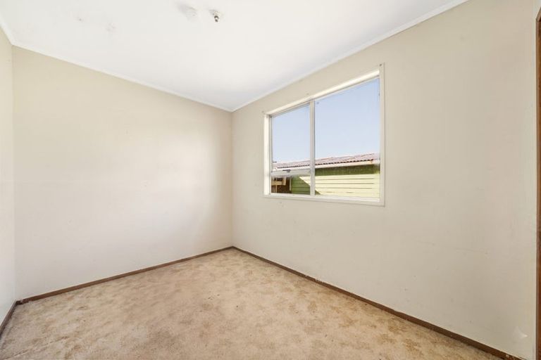 Photo of property in 10 Sunlands Drive, Manurewa, Auckland, 2102