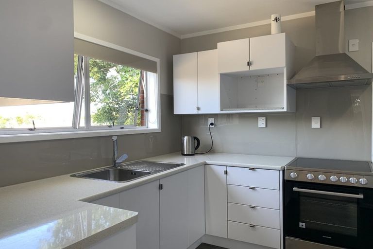 Photo of property in 3/157 Te Atatu Road, Te Atatu South, Auckland, 0610