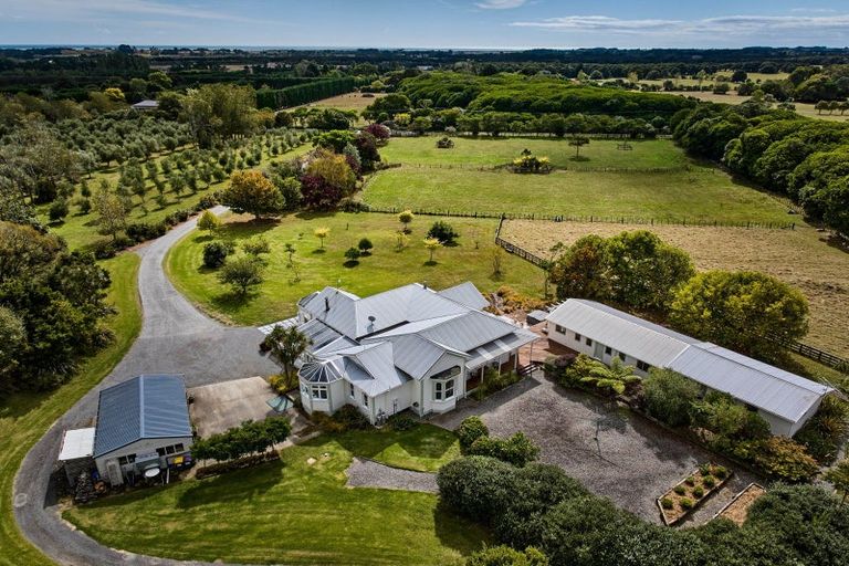Photo of property in 108 Arcus Road, Te Horo, Otaki, 5582