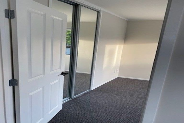 Photo of property in 26 Ranui Avenue, Ranui, Auckland, 0612