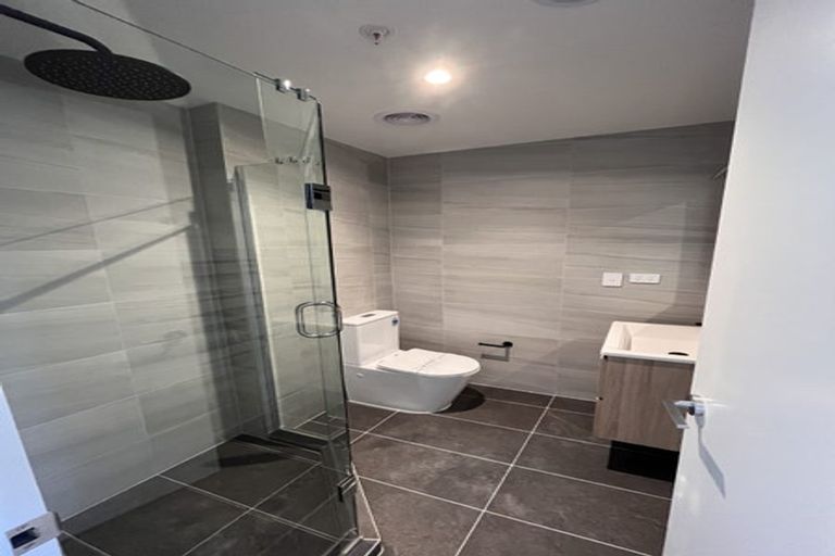 Photo of property in 903/1 Buscomb Avenue, Henderson, Auckland, 0610