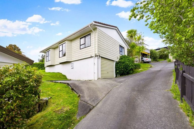 Photo of property in 1/123 Spinella Drive, Bayview, Auckland, 0629