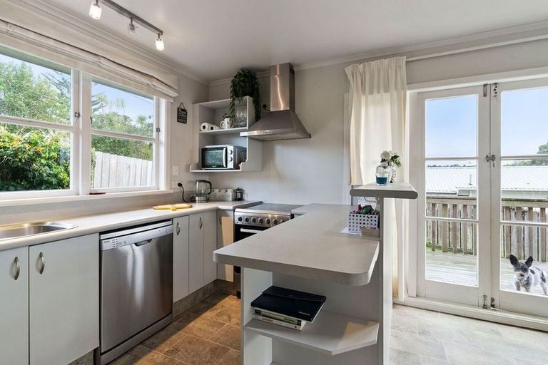 Photo of property in 1/67 Manuka Road, Bayview, Auckland, 0629