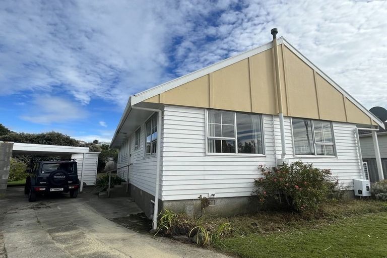 Photo of property in 23 Conclusion Street, Ascot Park, Porirua, 5024