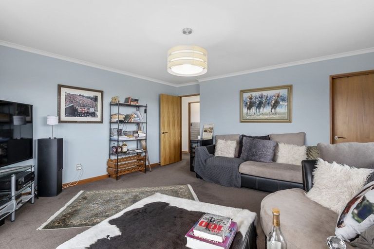 Photo of property in 43 Wingatui Road, Mosgiel, 9024