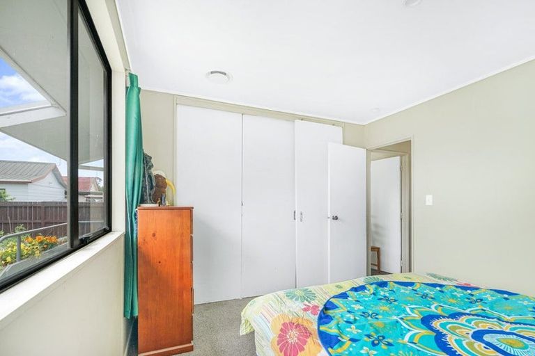 Photo of property in 86 Oakfield Crescent, Pukete, Hamilton, 3200