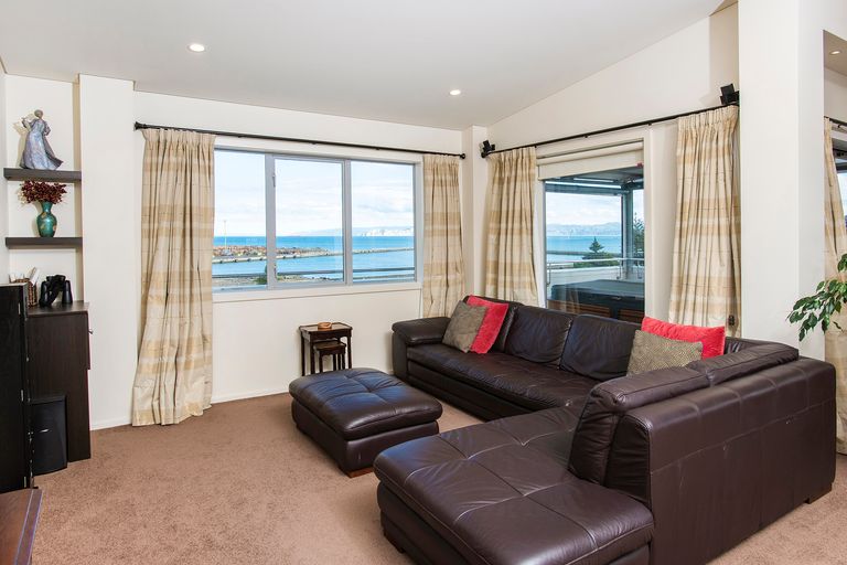 Photo of property in Bay View, 19/90 Customhouse Street, Gisborne, 4010