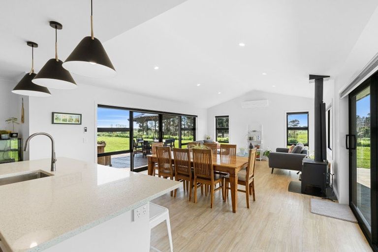 Photo of property in 102 Kukutauaki Road, Koputaroa, Levin, 5575