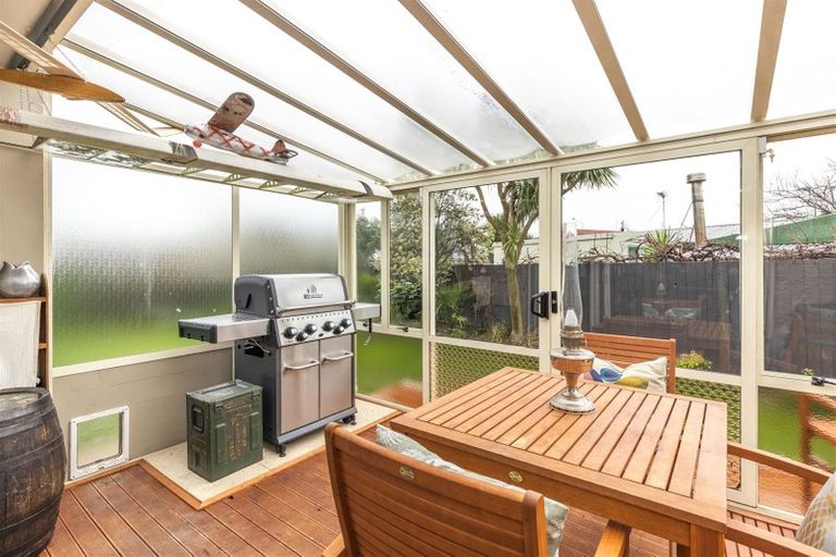 Photo of property in 2 Bolero Place, Parklands, Christchurch, 8083