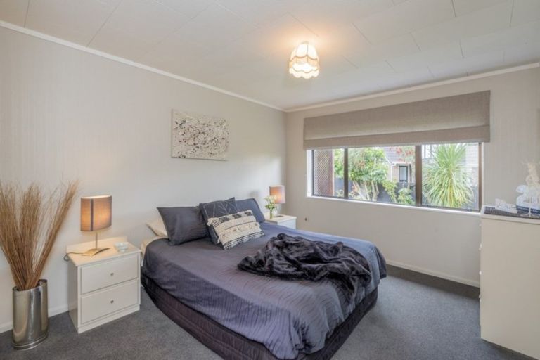 Photo of property in 15b Stuart Street, Levin, 5510