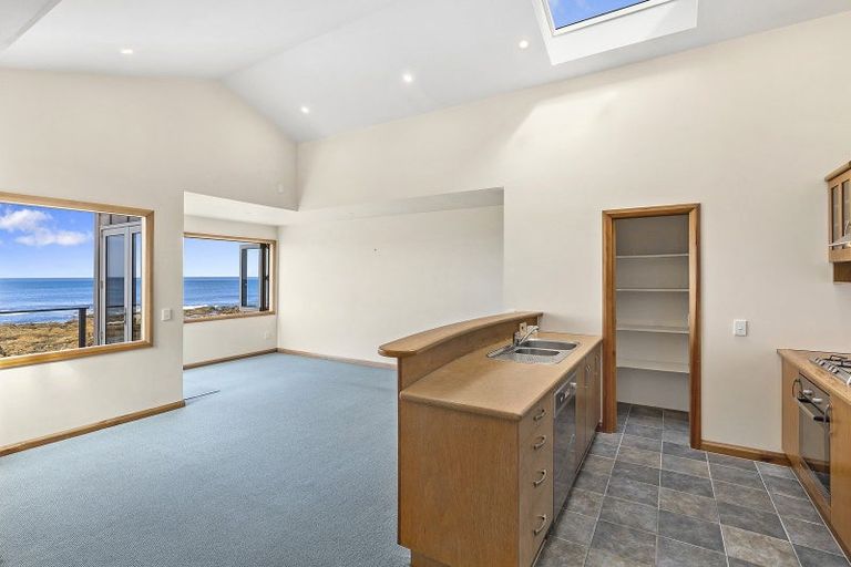 Photo of property in 441 The Esplanade, Island Bay, Wellington, 6023