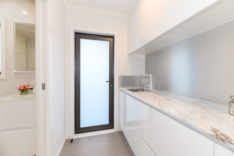 Photo of property in 1/40 Matuhi Rise, Henderson, Auckland, 0612