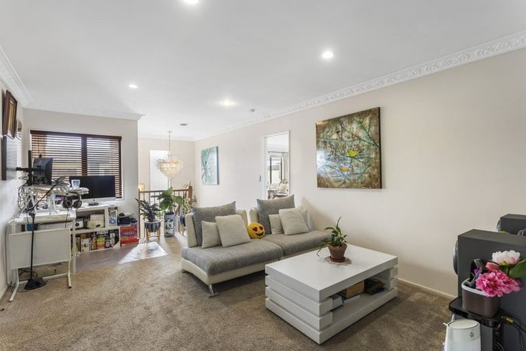 Photo of property in 305 Albany Highway, Rosedale, Auckland, 0632