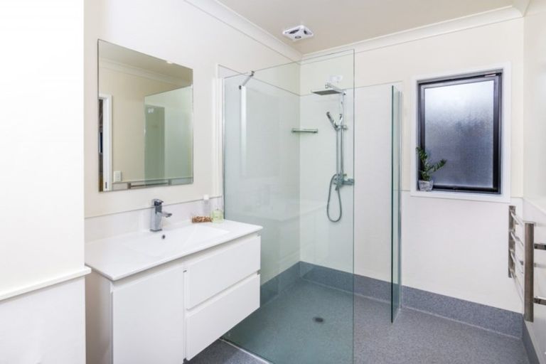 Photo of property in 16 Noumea Drive, Rangatira Park, Taupo, 3330