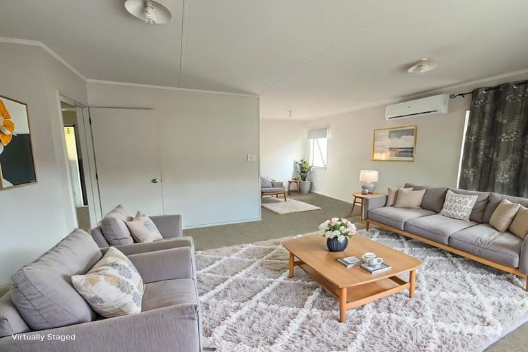 Photo of property in 9 Edgewater Drive, Pakuranga, Auckland, 2010