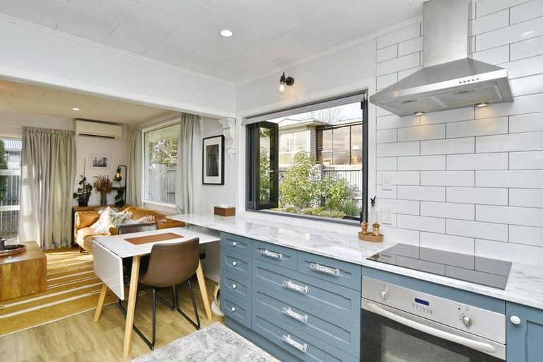 Photo of property in 2/144 Main North Road, Papanui, Christchurch, 8052