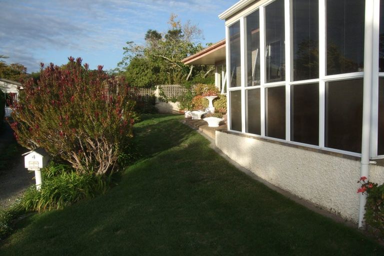 Photo of property in 2/2 Busby Place, Havelock North, 4130