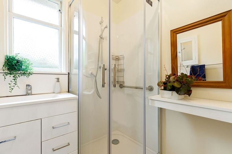 Photo of property in 10 Glencoe Street, Burnside, Christchurch, 8053