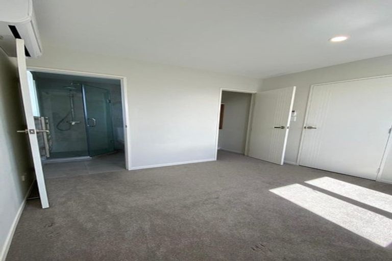 Photo of property in 26 Warbler Crescent, Papakura, 2110