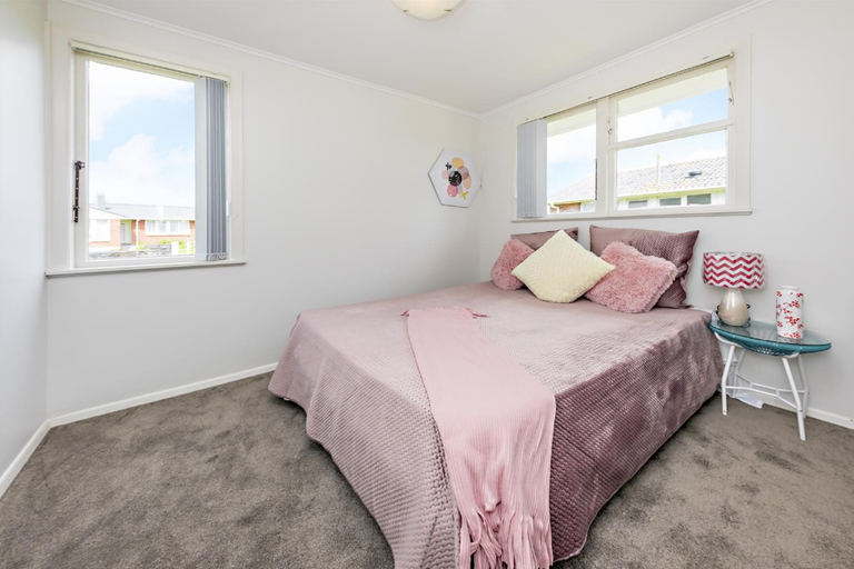 Photo of property in 7 Fairey Place, Mangere, Auckland, 2022