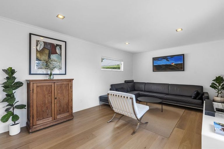 Photo of property in 32 Hinewa Road, Otumoetai, Tauranga, 3110