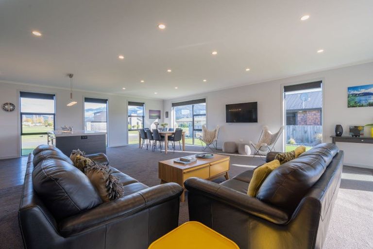 Photo of property in 23 Vancouver Place, Te Anau, 9600