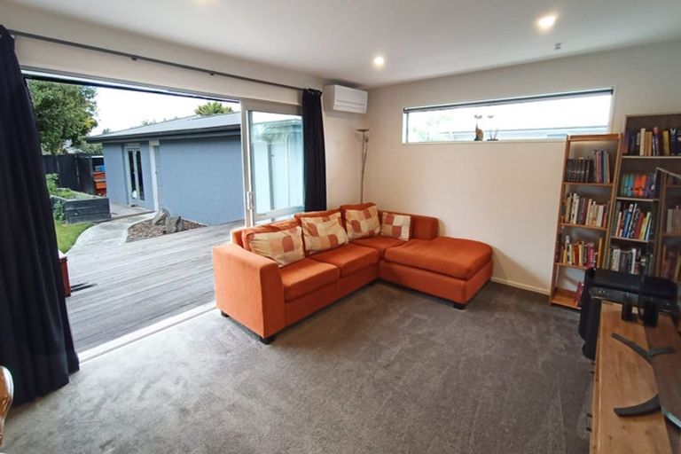 Photo of property in 7 Newhaven Street, Burwood, Christchurch, 8083