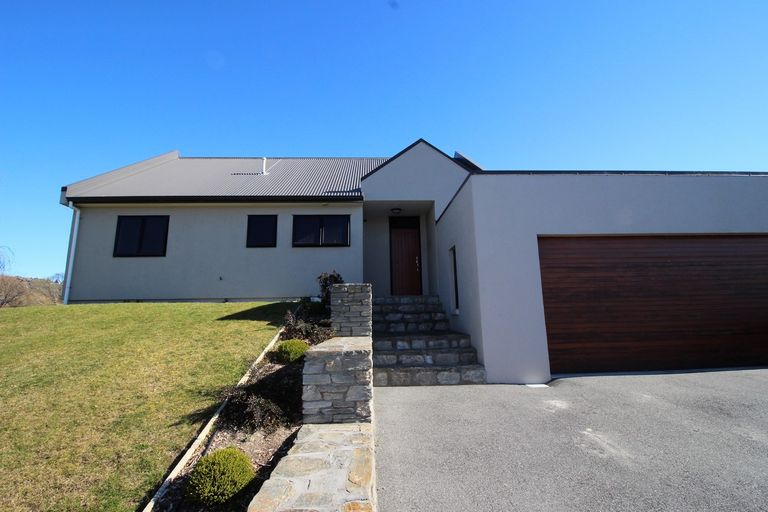 Photo of property in 8 Walnut Grove, Alexandra, 9320