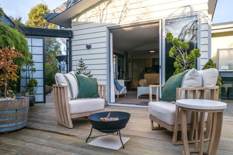 Photo of property in 6 Istana Place, Britannia Heights, Nelson, 7010