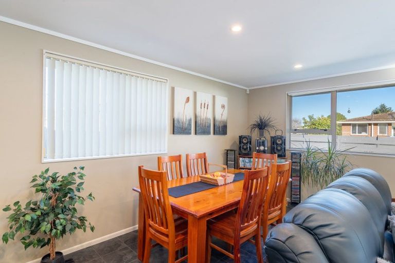 Photo of property in 5a Fremont Grove, Totara Park, Upper Hutt, 5018