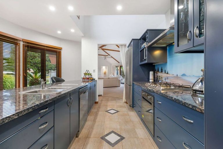 Photo of property in 28 Newport Key, Papamoa Beach, Papamoa, 3118