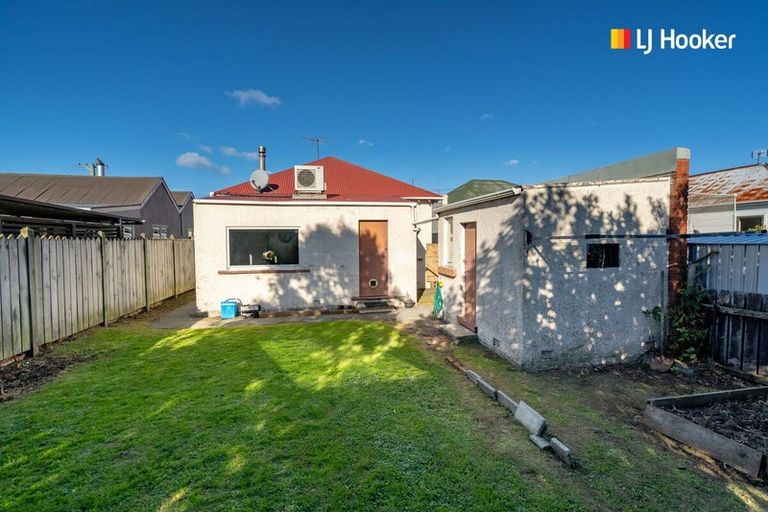 Photo of property in 77 Fawcett Street, South Dunedin, Dunedin, 9012