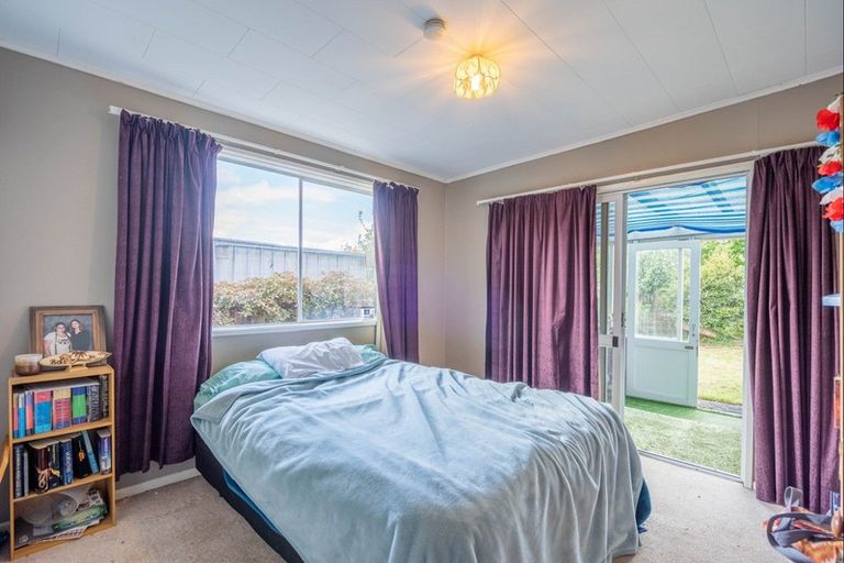 Photo of property in 33 Tui Road, Raumati Beach, Paraparaumu, 5032