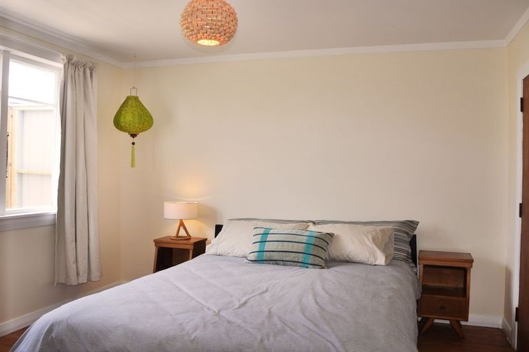 Photo of property in 23 Cumberland Street, Leigh, 0985