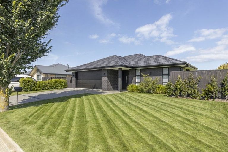 Photo of property in 14 Awarua Road, Pegasus, 7612