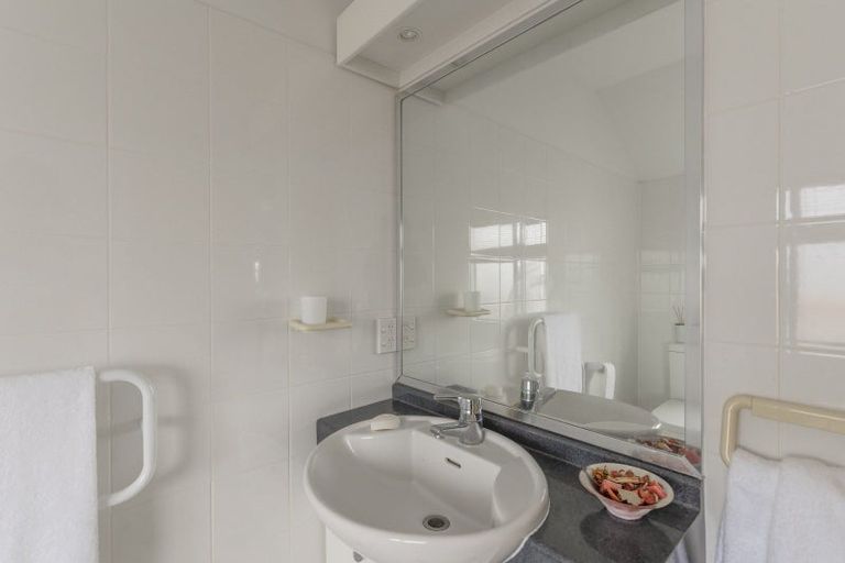 Photo of property in 3b/25 Maclean Street, Paraparaumu Beach, Paraparaumu, 5032