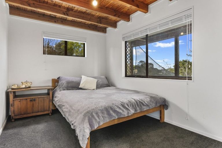 Photo of property in 117 Oreil Avenue, West Harbour, Auckland, 0618